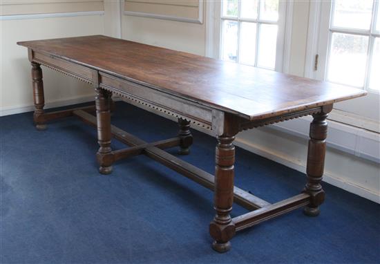 An oak refectory table, 9ft 10in. x 2ft 8.5in. x 2ft 6.5in.